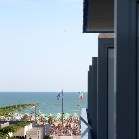 Hotel Montreal Bibione Esterno foto