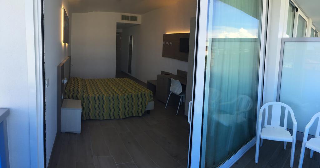 Hotel Montreal Bibione Esterno foto