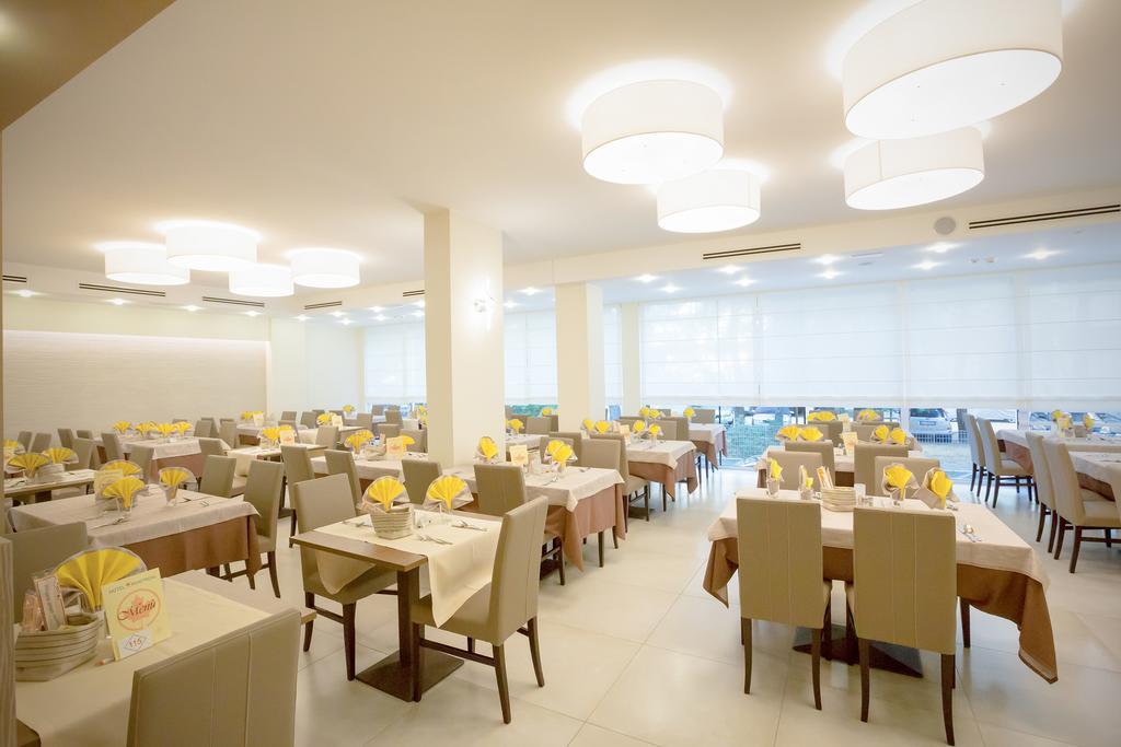 Hotel Montreal Bibione Esterno foto