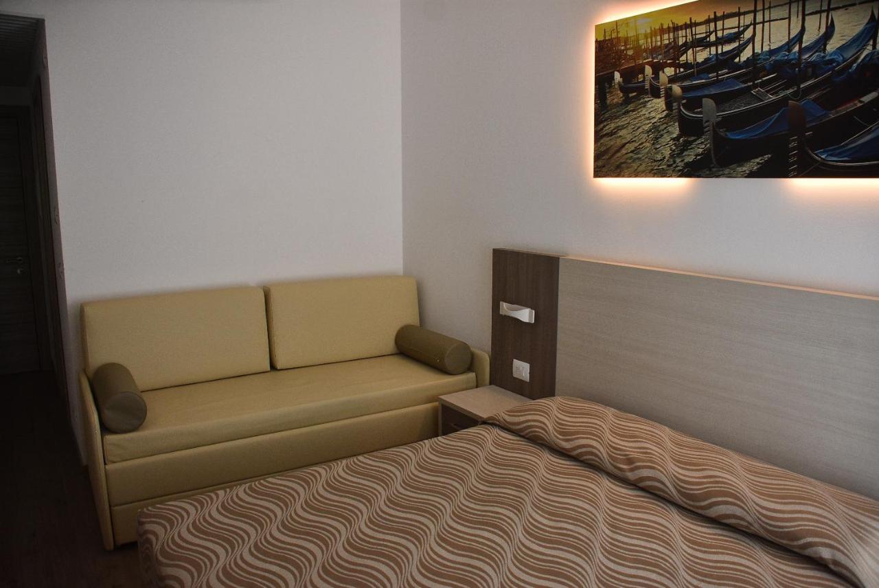 Hotel Montreal Bibione Esterno foto